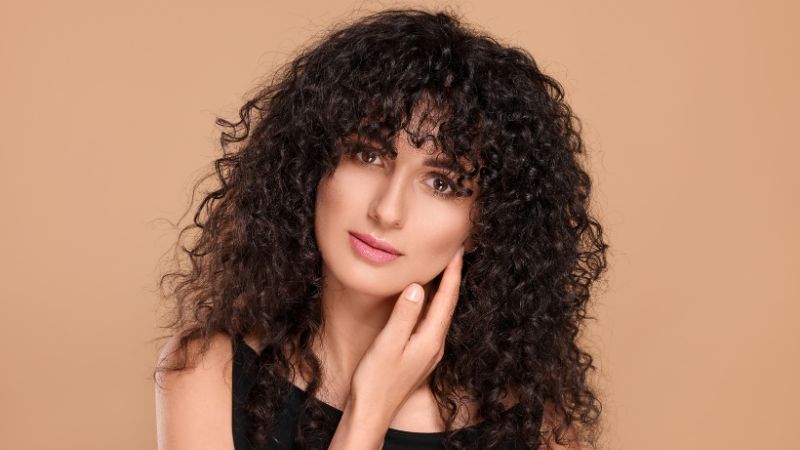 7 Stunning Spiral Perm Hairstyles for Women