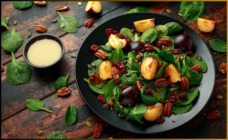 Cranberry and Pecan Spinach Salad
