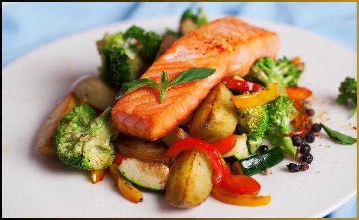 Grilled Salmon with Steamed Vegetables