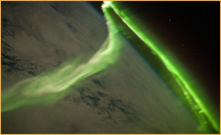 Aurora Australis Over Antarctica (2010)