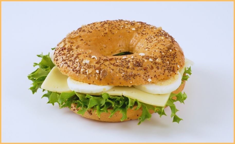 Bagel Thin With Cheese and Ham