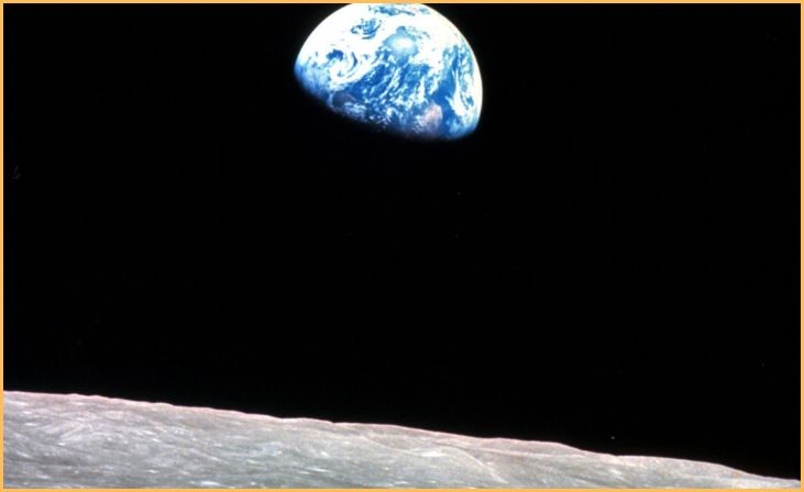 Earthrise Over the Moon (1968)